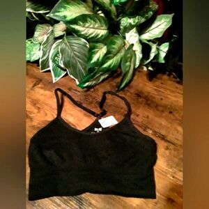 NWOT PRO-FIT Seamless Black  Unpadded MEDIUM sports bra